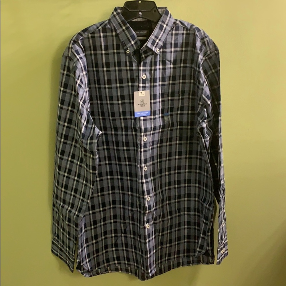 Brand New Van Heusen Long Sleeve Button Up